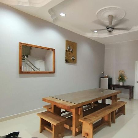 Homestay Roma Suite Kuala Terengganu Kültér fotó